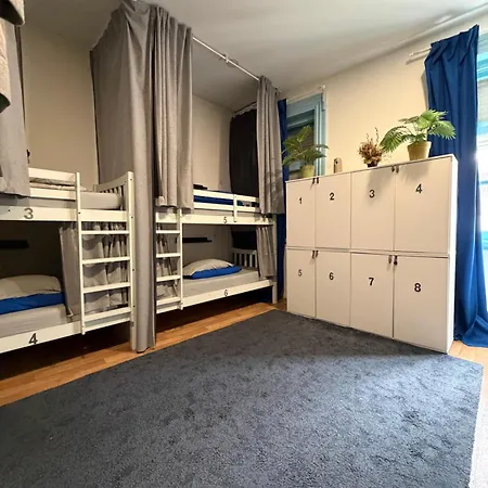 Guest World Hostel