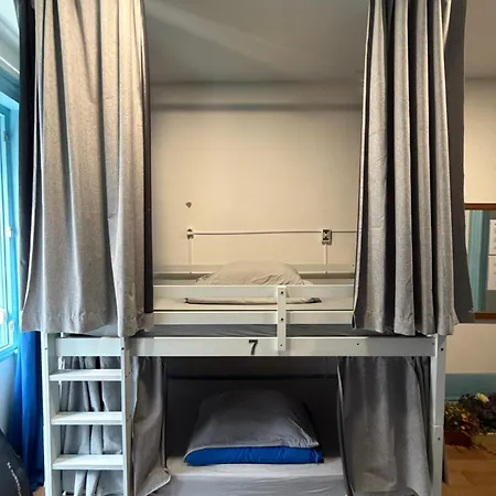 Guest World Hostel Porto