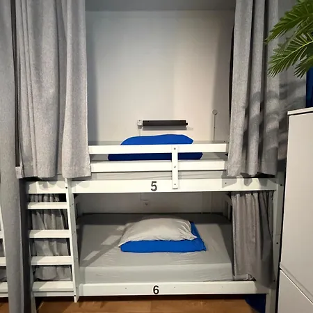 Guest World * Porto