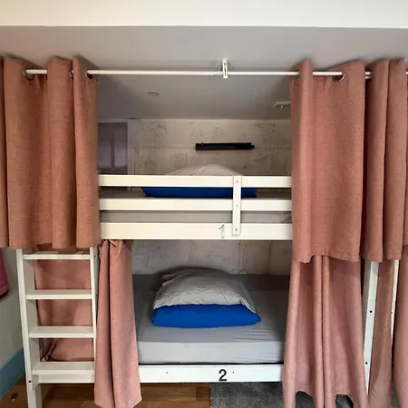 Hostel Guest World Porto