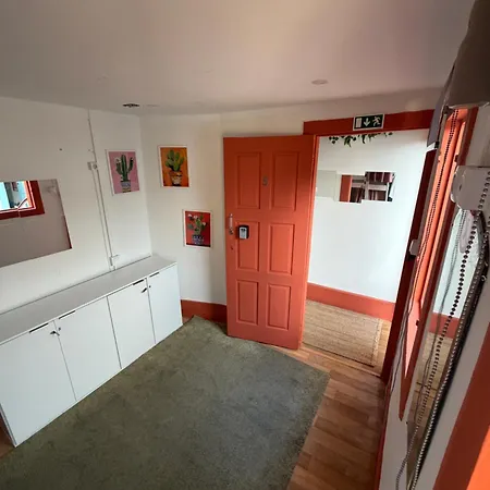 Hostel Guest World Porto