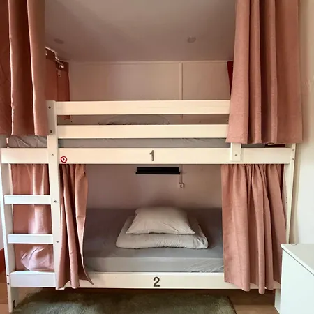 Guest World Hostel Porto