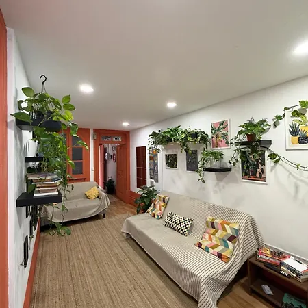 Guest World Hostel Porto